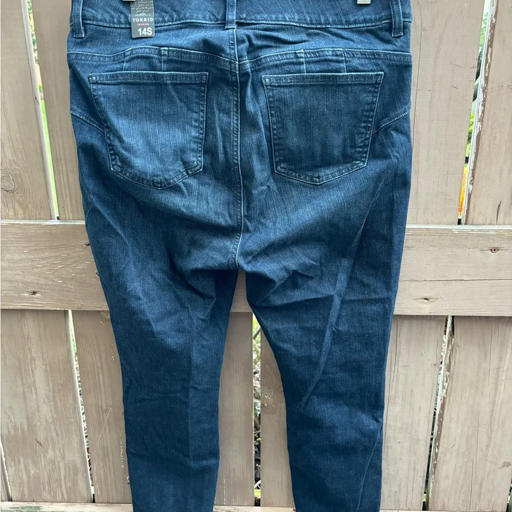🎉NWT🎉 Torrid Premium Stretch Bombshell Skinny Sz 14s Jeans - Picture 8 of 9